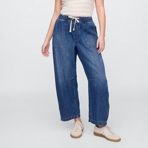 NWT - GAP - Mid Rise SuperSoft Pull-On Barrel Jeans - Medium Wash - Size L